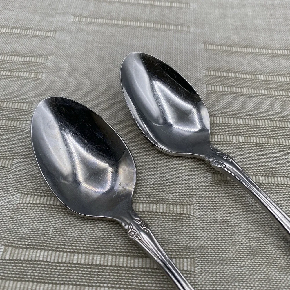 Oneida‎ Community BRAHMS Teaspoons 2pcs Stainless Flatware Spoons 6